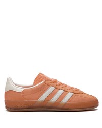 orange Wildleder niedrige Sneakers von adidas