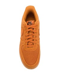 orange Wildleder niedrige Sneakers von Nike