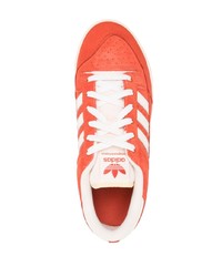 orange Wildleder niedrige Sneakers von adidas