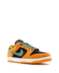 orange Wildleder niedrige Sneakers von Nike