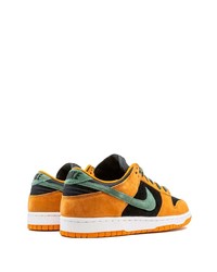 orange Wildleder niedrige Sneakers von Nike