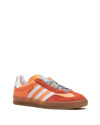 orange Wildleder niedrige Sneakers von adidas