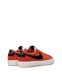 orange Wildleder niedrige Sneakers von Nike