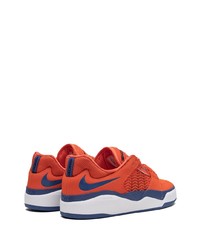 orange Wildleder niedrige Sneakers von Nike