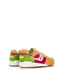 orange Wildleder niedrige Sneakers von Saucony