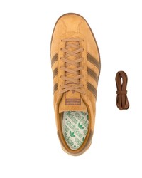 orange Wildleder niedrige Sneakers von adidas