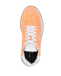 orange Wildleder niedrige Sneakers von Philippe Model Paris