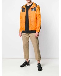 orange Windjacke von The North Face