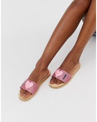 rosa bedruckte flache Sandalen aus Leder von Love Moschino