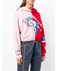 rosa bedruckter Pullover mit einer Kapuze von Mira Mikati