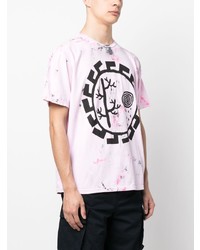 rosa bedrucktes T-Shirt mit einem Rundhalsausschnitt von WESTFALL