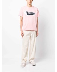 rosa bedrucktes T-Shirt mit einem Rundhalsausschnitt von Chocoolate