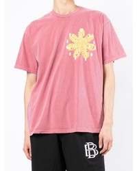 rosa bedrucktes T-Shirt mit einem Rundhalsausschnitt von Blood Brother