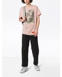 rosa bedrucktes T-Shirt mit einem Rundhalsausschnitt von Heron Preston