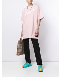 rosa bedrucktes T-Shirt mit einem Rundhalsausschnitt von Vetements