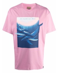 rosa bedrucktes T-Shirt mit einem Rundhalsausschnitt von Nike