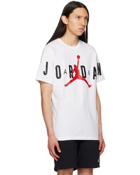 rosa bedrucktes T-Shirt mit einem Rundhalsausschnitt von NIKE JORDAN