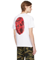 rosa Camouflage T-Shirt mit einem Rundhalsausschnitt von BAPE