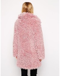 rosa flauschiger Mantel