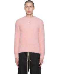 rosa flauschiger Pullover mit einem Rundhalsausschnitt