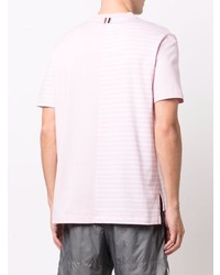 rosa horizontal gestreiftes T-Shirt mit einem Rundhalsausschnitt von Thom Browne