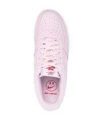 rosa Leder niedrige Sneakers von Nike