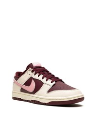 rosa Leder niedrige Sneakers von Nike