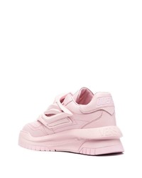 rosa Leder niedrige Sneakers von Versace