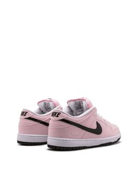 rosa niedrige Sneakers von Nike