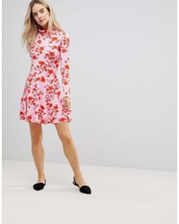 rosa Skaterkleid mit Blumenmuster von Asos