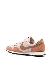 rosa Sportschuhe von Nike