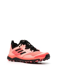 rosa Sportschuhe von adidas