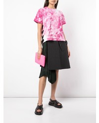 rosa Mit Batikmuster T-Shirt mit einem Rundhalsausschnitt von Sacai