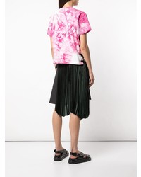 rosa Mit Batikmuster T-Shirt mit einem Rundhalsausschnitt von Sacai