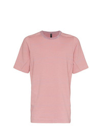 rosa T-Shirt mit einem Rundhalsausschnitt von Byborre