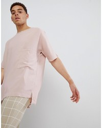 rosa T-Shirt mit einem Rundhalsausschnitt von Mennace