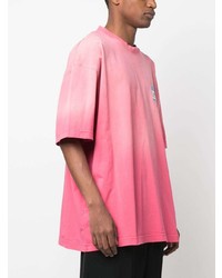 rosa T-Shirt mit einem Rundhalsausschnitt von Vetements