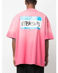 rosa T-Shirt mit einem Rundhalsausschnitt von Vetements