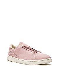 rosa Wildleder niedrige Sneakers von Jordan