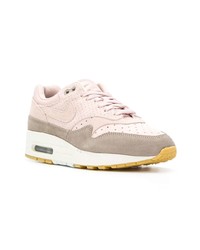 rosa Wildleder niedrige Sneakers von Nike