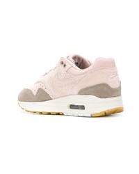 rosa Wildleder niedrige Sneakers von Nike