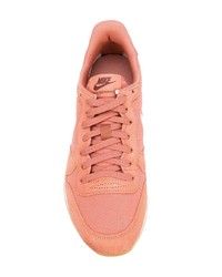 rosa Wildleder niedrige Sneakers von Nike