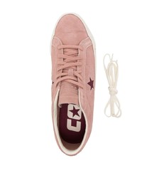 rosa Wildleder niedrige Sneakers von Converse