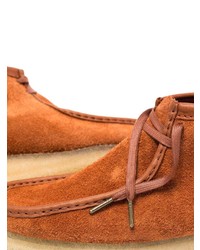 rotbraune Chukka-Stiefel aus Wildleder von Clarks Originals