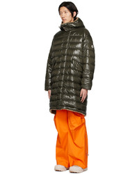 rotbraune Daunenjacke von Moncler