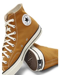 rotbraune hohe Sneakers aus Segeltuch von Converse