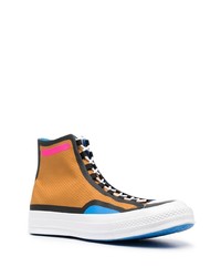 rotbraune hohe Sneakers von Converse