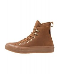 rotbraune hohe Sneakers von Converse