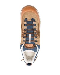 rotbraune Jeans niedrige Sneakers von Polo Ralph Lauren