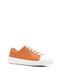 rotbraune Leder niedrige Sneakers von Camper